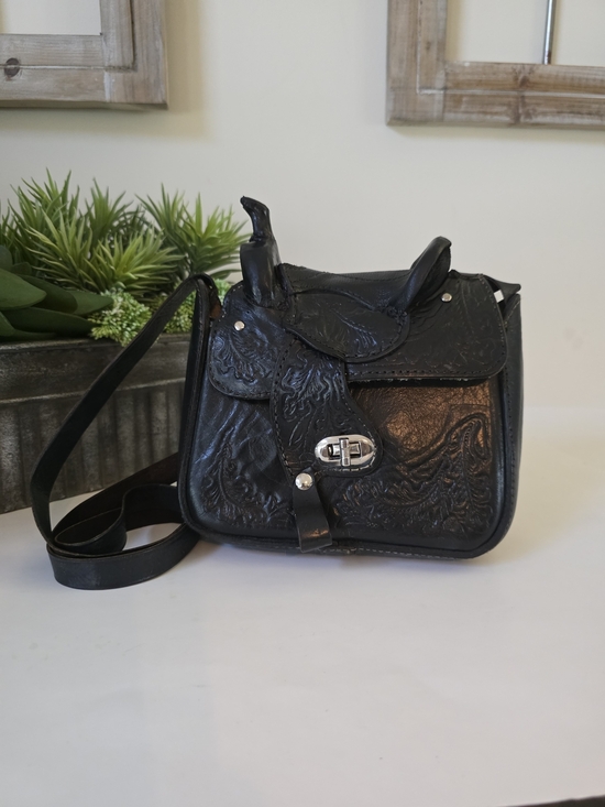 vintage western Handbags - Vintage 1970's-80's Western Saddle Crossbody Bag Tooled Leather Sherling